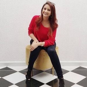 Meet your Posher, Naureen